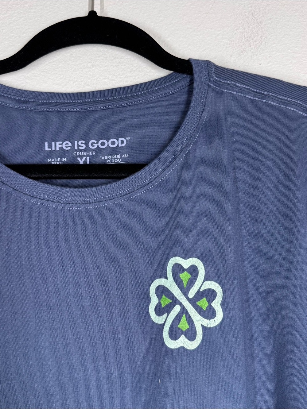 NWT Life Is Good Women's Celtic Heart Short Sleeve Shirt Navy Blue Green Size XL - Picture 2 of 8